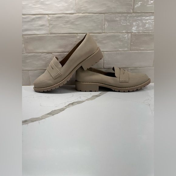 Dolce Vita Loafers | Chunky Lug Sole | Beige Neutral | Size 9| NWT - Picture 7 of 9
